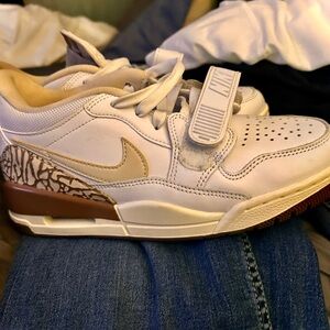Womans Air Jordan Legacy 312 Low
